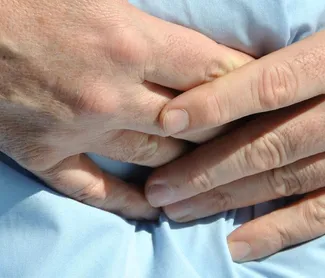 abdominal-pain-when-is-it-time-to-visit-a-doctor